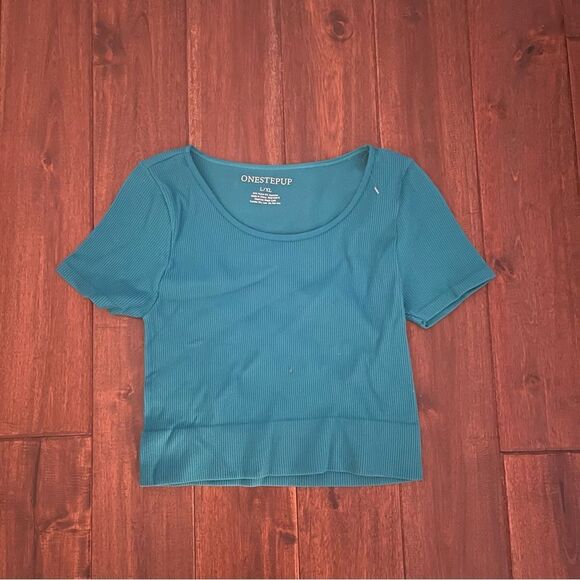One Step Up Teal Short Sleeve Scoop Neck Ribbed Crop Top Jr. L/XL NWOT - Picture 1 of 3